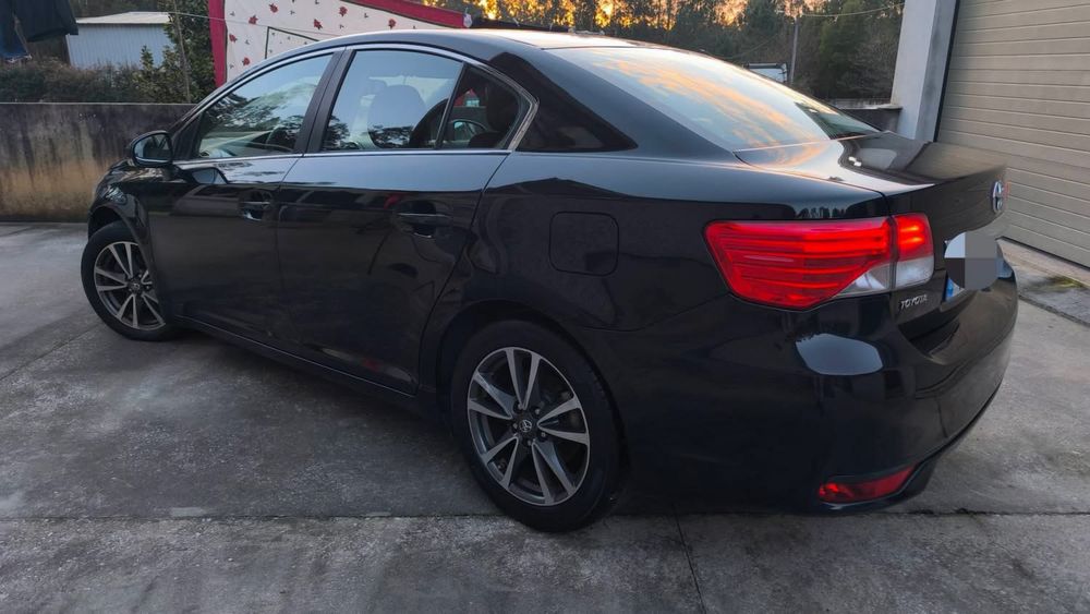 Toyota Avensis III 2.0 D-4D (Diesel)