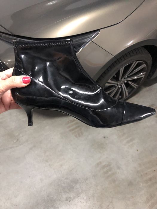 Botas Schutz verniz pretas cano curto salto medio! A estrear! Novo!