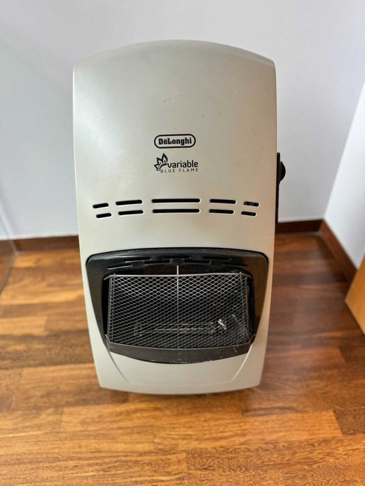 Aquecedor a gás Delonghi com botija