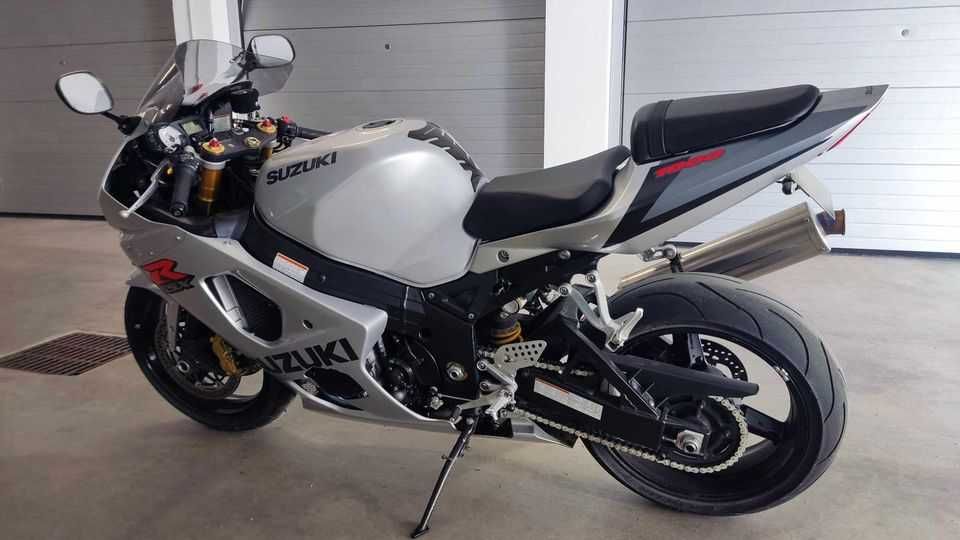 GSXR 1000 K3 // Estado novo (poucos kms)