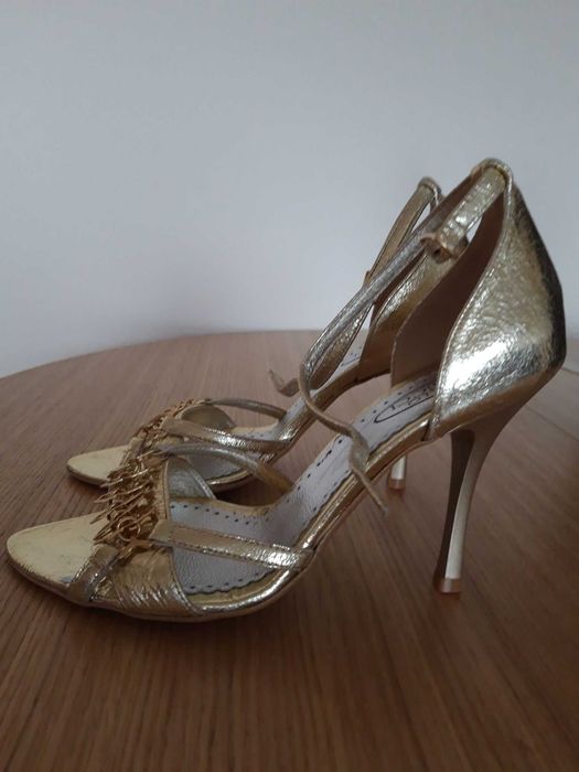 Sandałki na szpilce włoska marka Mario Bolucci rozm.35