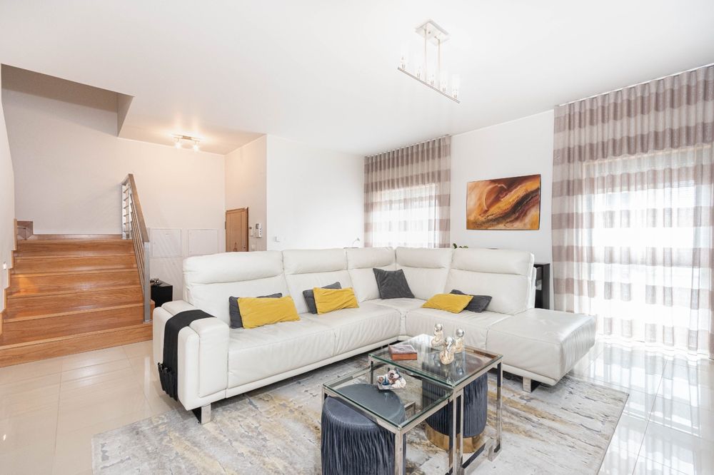 Sofá em 100% pele genuina chateaux D'Arc