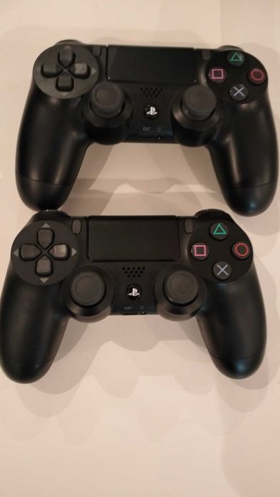 PS4 Slim 500GB c/ garantia, dois comandos originais, e jogo Tekken 7