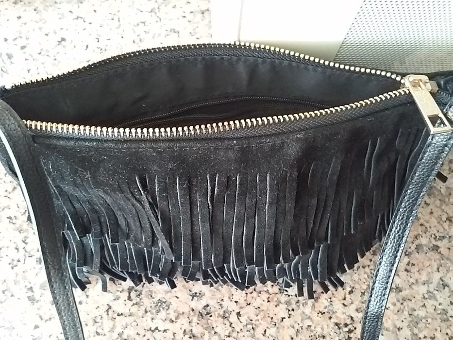 Mala carteira franjas preta stradivarius nova