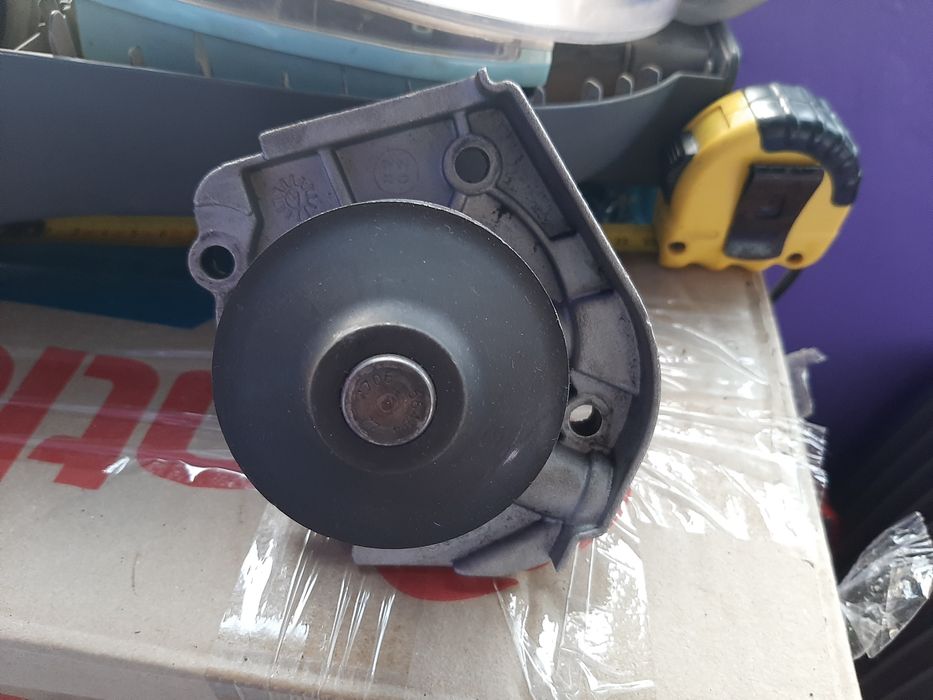 Помпа Fiat Punto 1.4 бензин