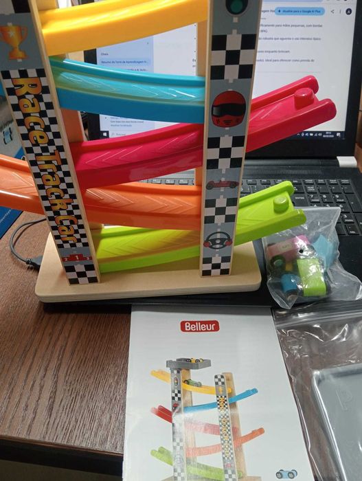 Pista de Carros em Cascata BELLEUR (Nova)–Brinquedo Educativo 1-3 Anos