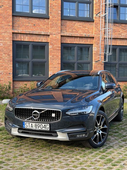 Volvo V90 Cross Country Volvo V90 CC D5 Polestar FULL B&W Head-UP Panorama PPF ASO 15k