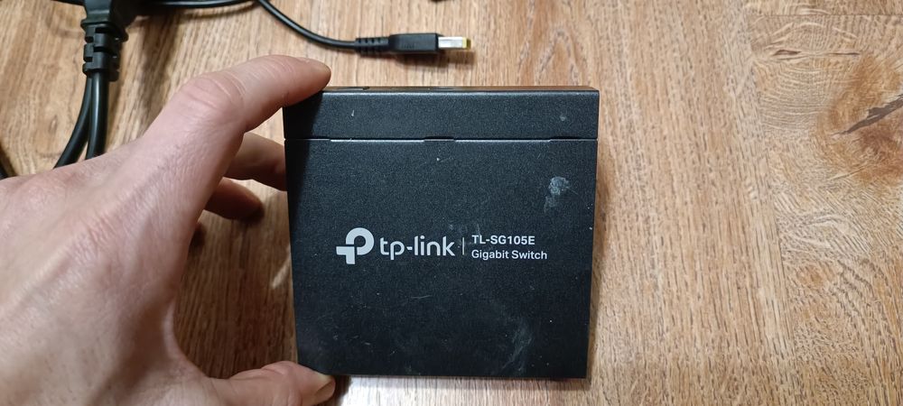 Блок питания к ноутбуку