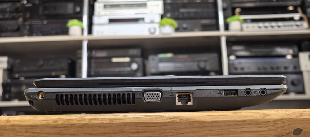 Ноутбук Acer Aspire 5733/i3-370m/Ram 4Gb DDR3 /HDD no /Бж +