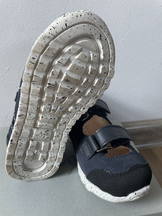 Obuwie mrugała dziecięce