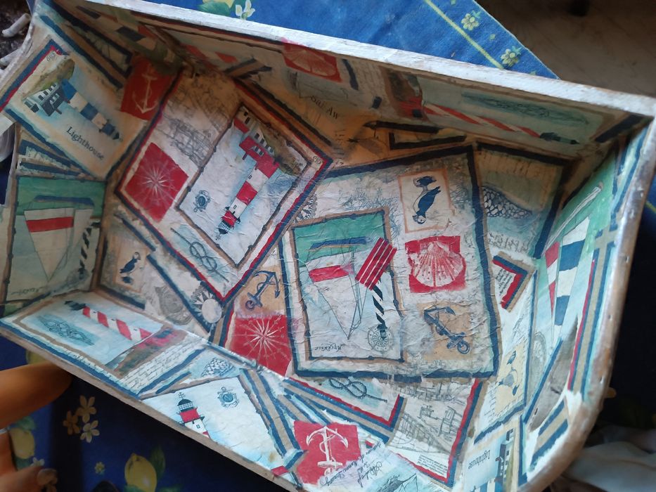 Продам дерев'яну тацю