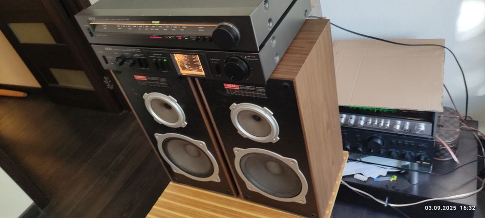 Продам комплект AKAI am U01