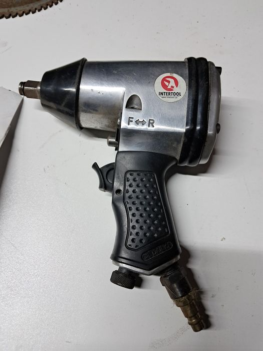 Гайкокрут пневматичний