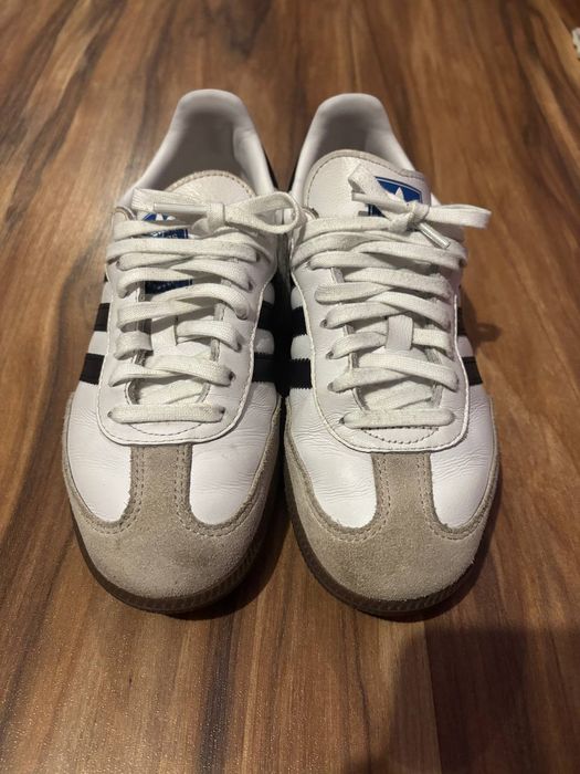 Adidas samba.   .