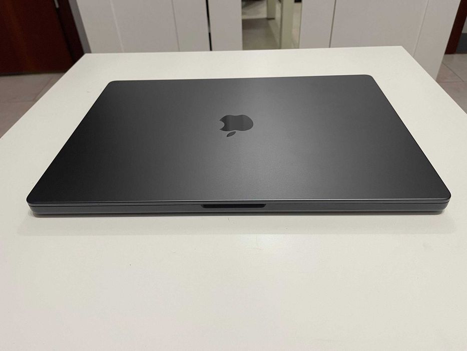 MacBook Pro 16" M4 Pro 24/512 GB | 10 cykli | 100% bateria | gwarancja