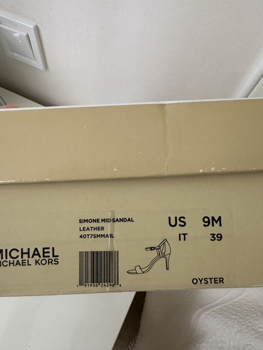 Босоніжки Michael Kors (нові)