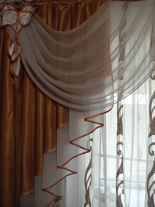 Продам шторы ламбрикен