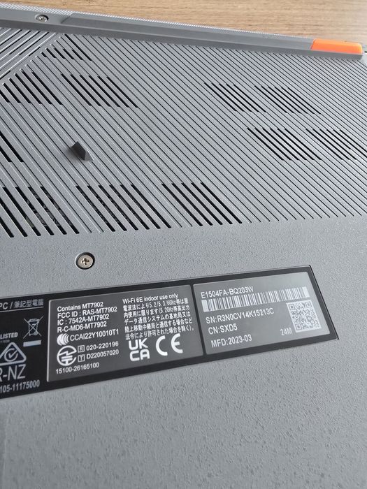 Asus Vivobook Oled  Ryzen 5/8ddr3/512ssd/radeon