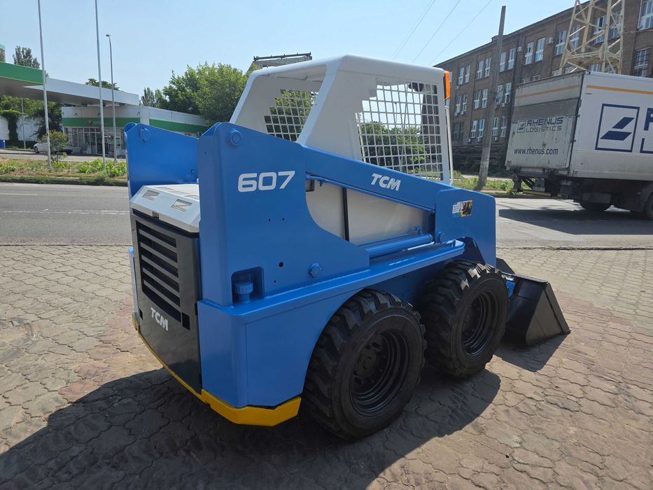 Навантажувач фронтальний TCM 607T