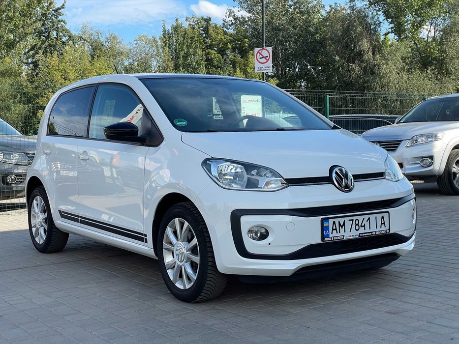 Volkswagen Up 2016