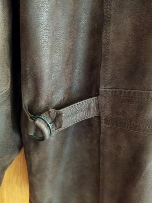 Casaco couro castanho 50