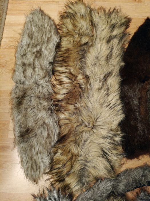 Sztuczne misie-kołnierze szale-7 sztuk i 3 pompony futrzane