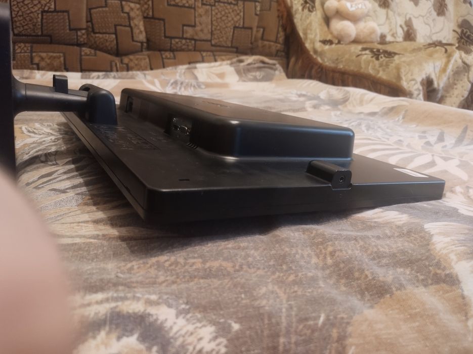 монитор LED 22" с HDMI и аудио 3,5мм