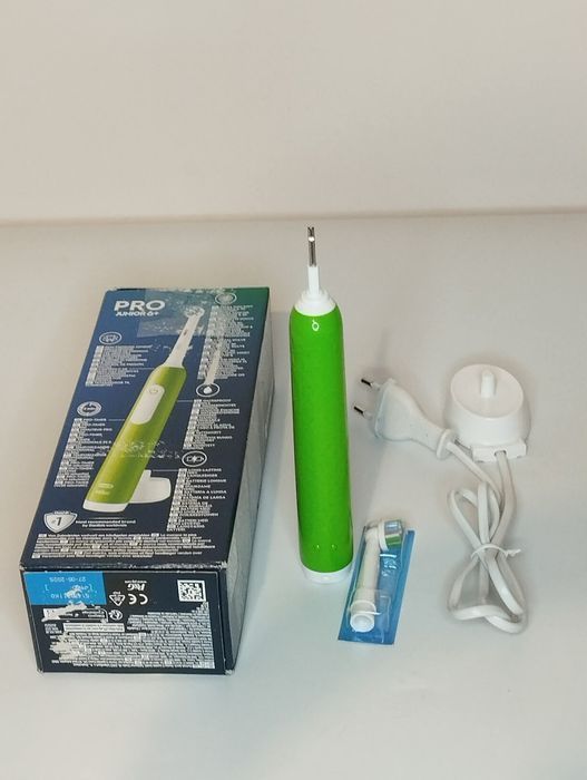 Szczoteczka Oral-B Junior Pro | Pielęgnacja i Zdrowie | Stan Bdb