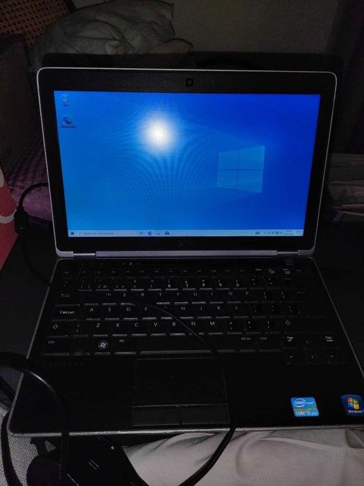 Dell Latitude  E6220