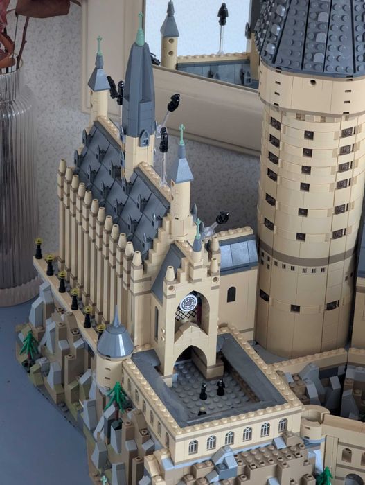 Оригінал LEGO Гаррі Поттер Замок Гоґвортс 71043