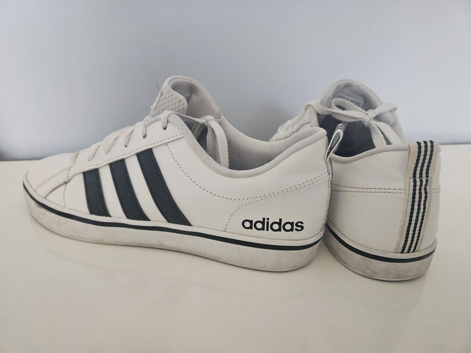 Snikersy chłopięce  Adidas 40