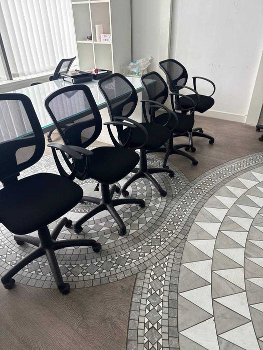РАСПРОДАЖА офисных кресел и стульев для офиса