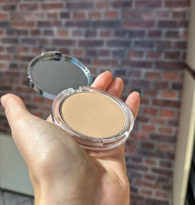 Puder Clinique 03 light SPF 15