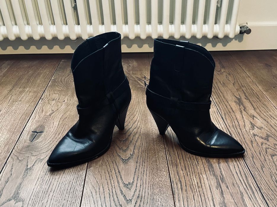 Skórzane botki By o la la