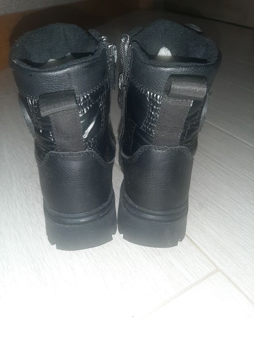 Зимові черевики фірми Clibee  на дівчику