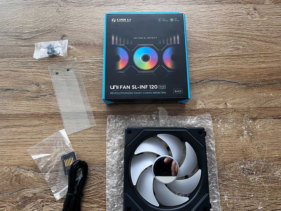 Lian Li UNI FAN SL-INF 120 normal