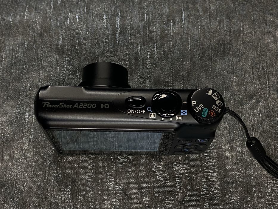 Canon PowerShot A2200 HD ідеальний стан