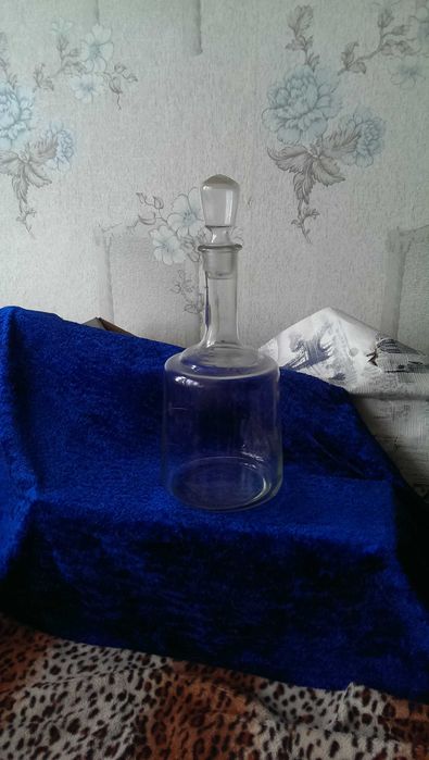 Большой Винтажный графин СССР -Декандер в хорошем состоянии