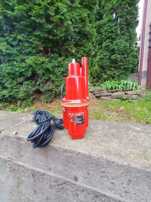 Насос Вибрационный Вібраційний малыш 15 метрів кабеля -ТІЛЬКИ ДОСТАВКА