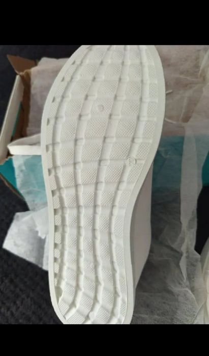 Męskie Buty sportowe rozmiar 41,Trampki tenisówki białe nowe