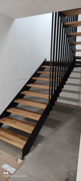 Stopnie dębowe 4cm na konstrukcje stalowe CNC