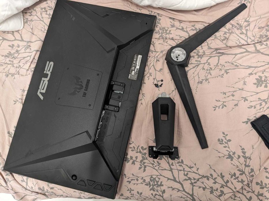 Monitor Asus vg279q1a 27 inch 165 hz gaming FreeSync Premium