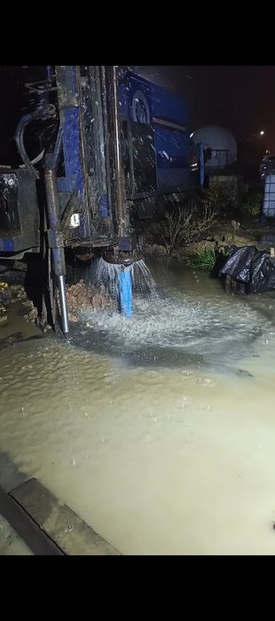 Буріння свердловин у важкодоступних місцях  камінь граніт