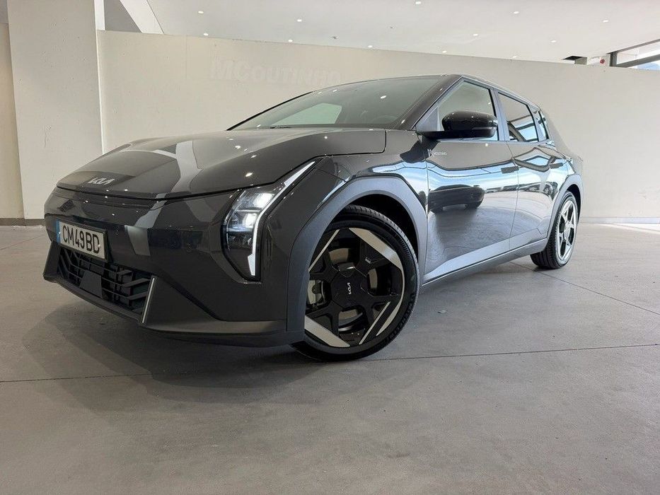 Kia EV4 81.4 kWh Tech
