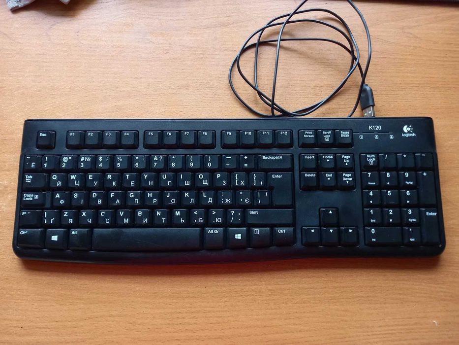 Монитор Samsung 731BF