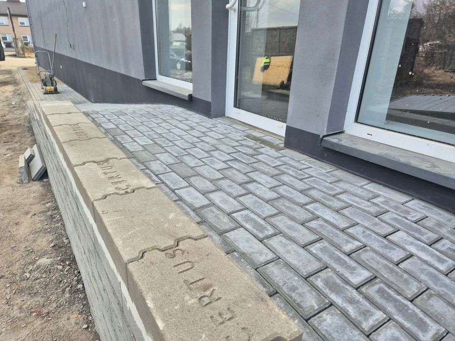 Do wynajęcia lokal 70m² – Łochów, dobra lokalizacja,