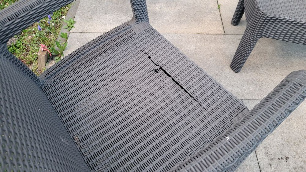 Meble ogrodowe kanapa, stolik i 2 fotele - USZKODZONE.