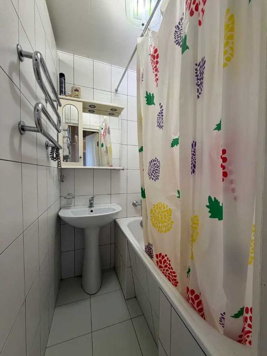 продаж жм Перемога 3х кімнатна, безготівковий розрахунк