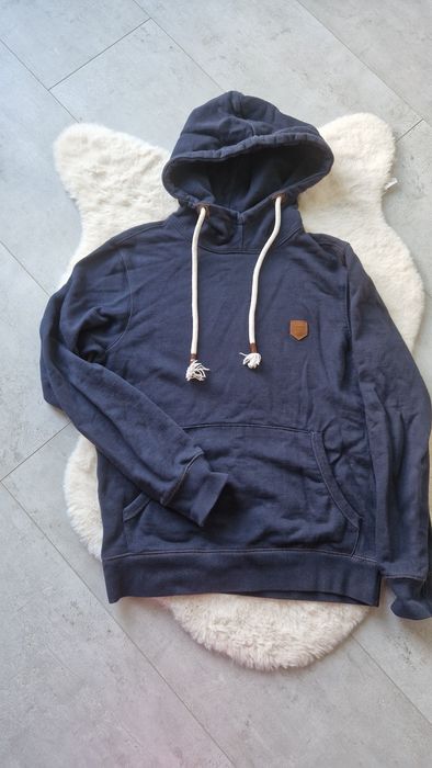 Granatowa bluza z kapturem Jack & Jones w rozmiarze M.