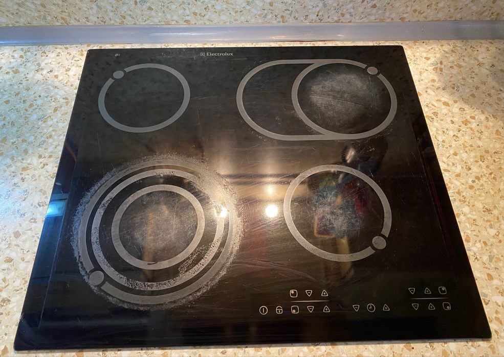 Варочная поверхность Electrolux